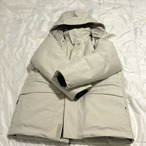 Aritzia TNA Big Chill Parka size L